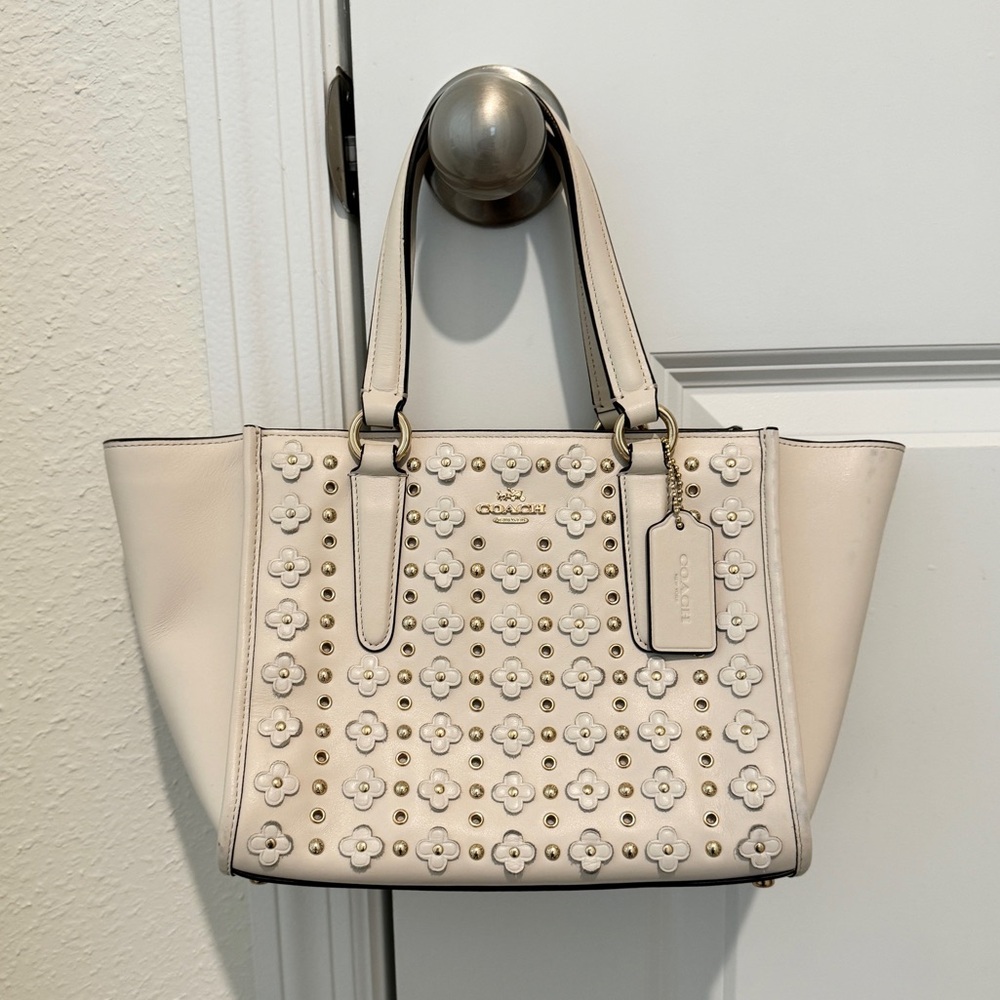 COACH Little Daisy Cream Crossbody with Strap